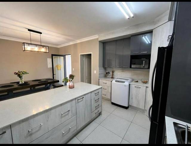 3 BEDROOM PROPERTY TO RENT IN MONTANA